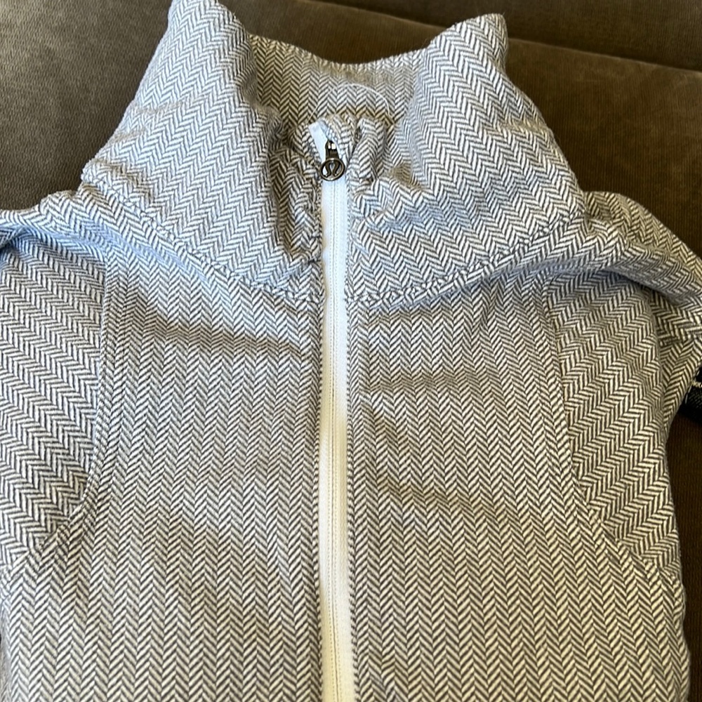 Lululemon sweater